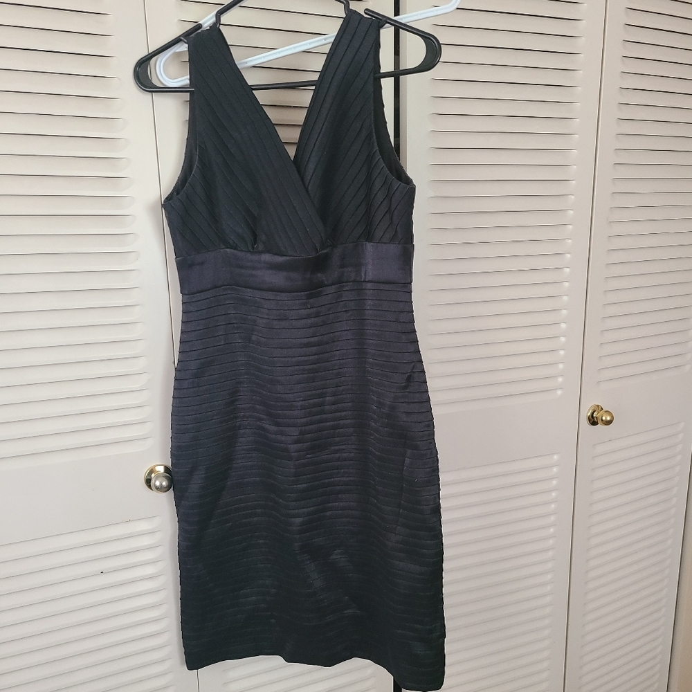 BOGO * Chateau sz 10 charcoal dress. Comfy!!
